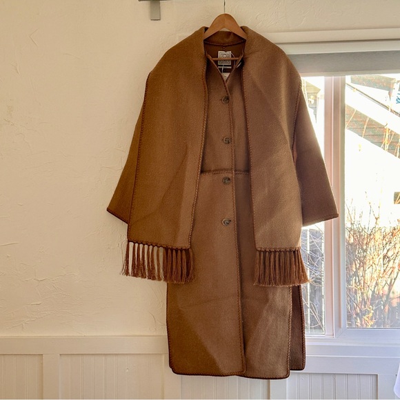 Toteme Embroidered Scarf Coat - Picture 3 of 16